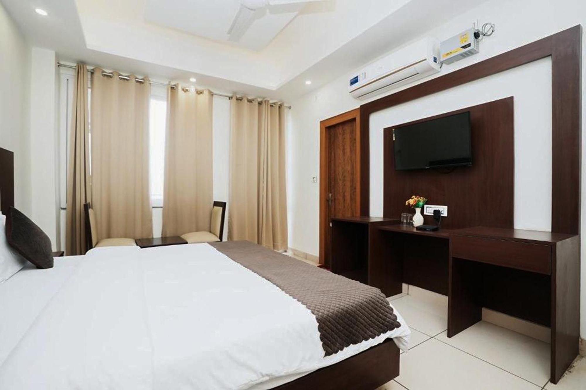 Hotel The 7 Seas Risikés Kültér fotó
